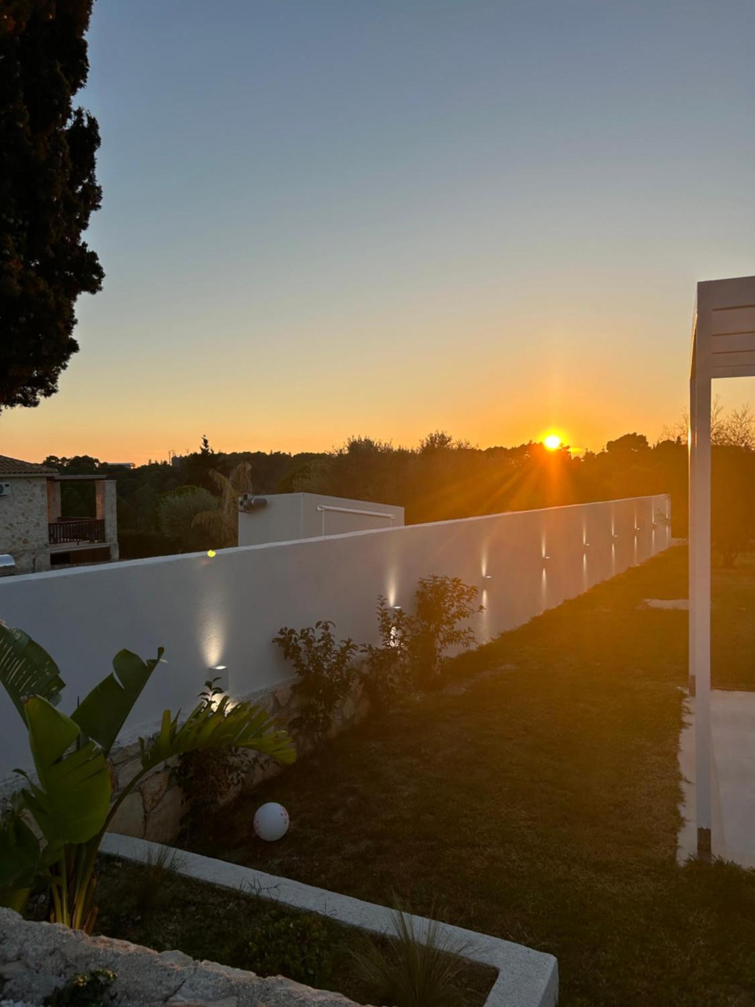 Luz Blanca Vila Agios Leon Exterior foto